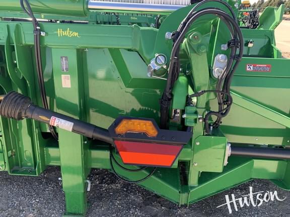 Image of John Deere C12F equipment image 4