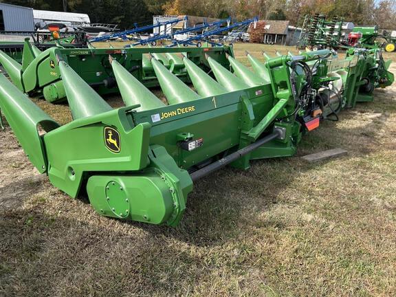 Image of John Deere C12F equipment image 2