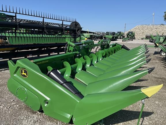 Image of John Deere C12F Primary image