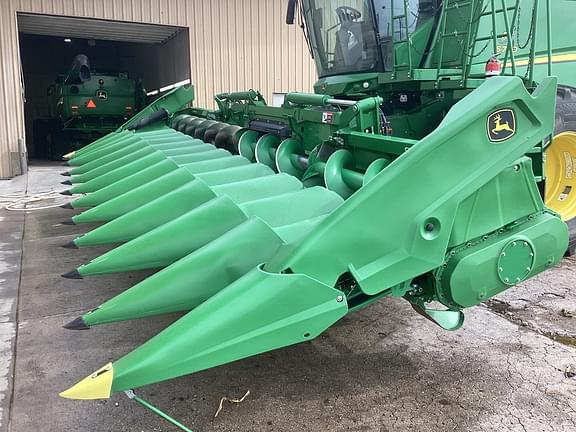 Image of John Deere C12F equipment image 1