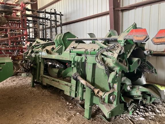 Image of John Deere C12F equipment image 1