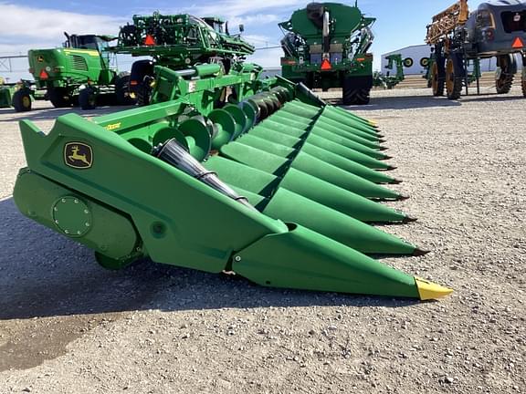 Image of John Deere C12F Primary image
