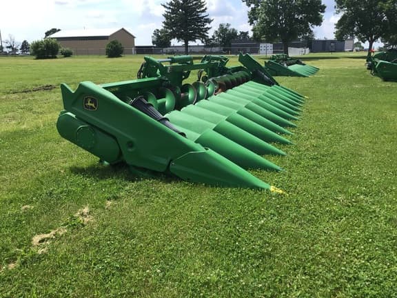 Image of John Deere C12F equipment image 1