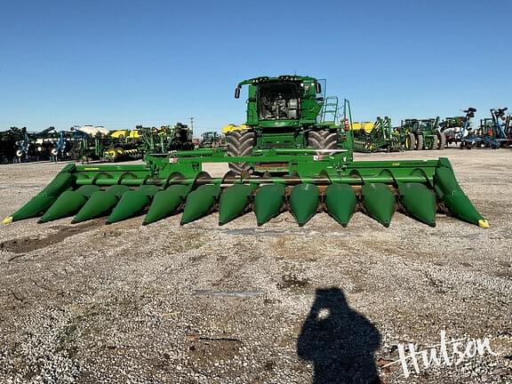 Image of John Deere C12F equipment image 2