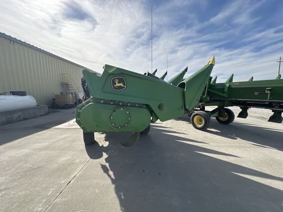 Image of John Deere C12F equipment image 1