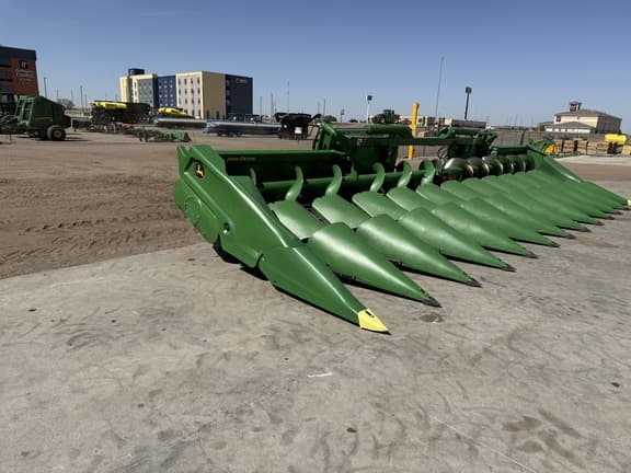 Image of John Deere C12F equipment image 1