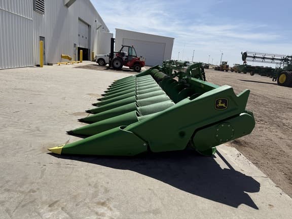 Image of John Deere C12F equipment image 3