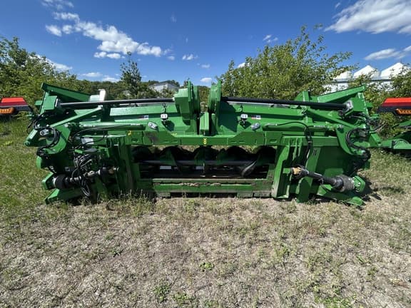 Image of John Deere C12F equipment image 2