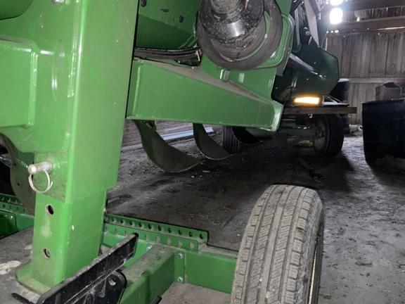 Image of John Deere C12F equipment image 2