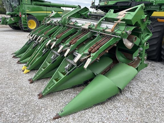 Image of John Deere C12F Image 0