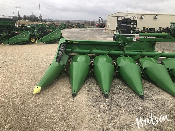 Image of John Deere C12F equipment image 4