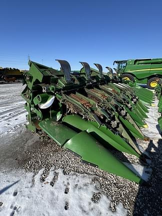 Image of John Deere C12F equipment image 2