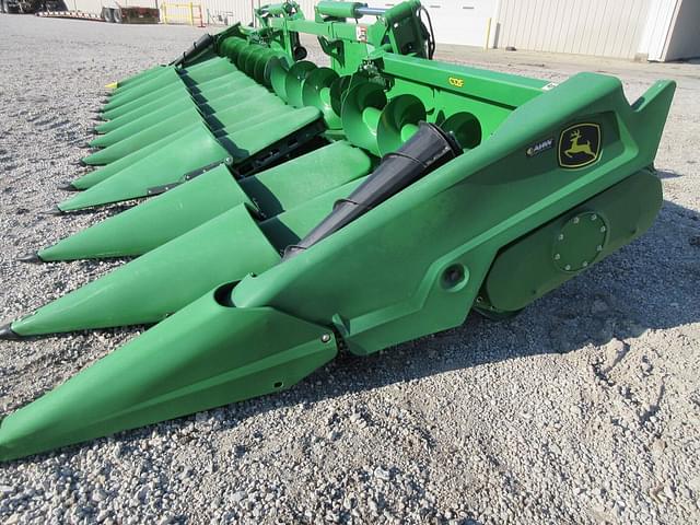 Image of John Deere C12F equipment image 1