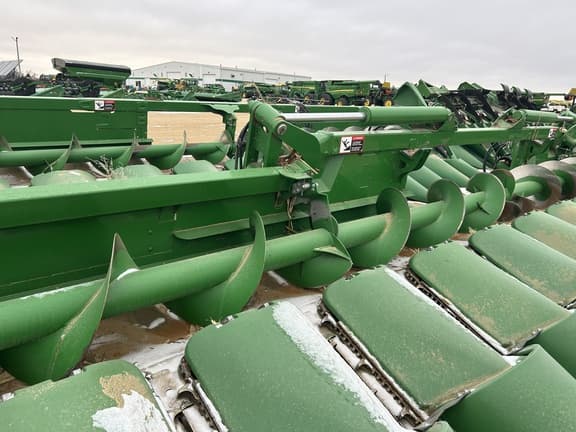 Image of John Deere C12F equipment image 2