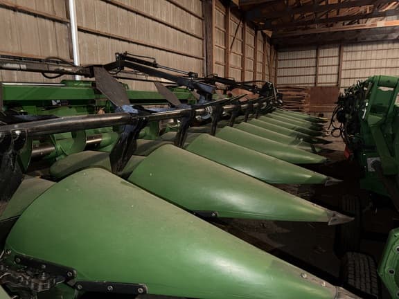 Image of John Deere C12F equipment image 1