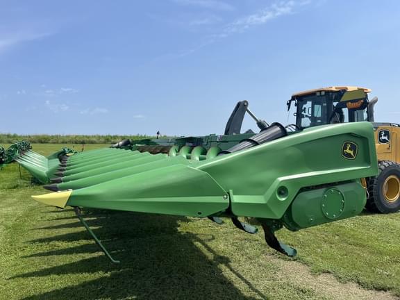 Image of John Deere C12R Primary image