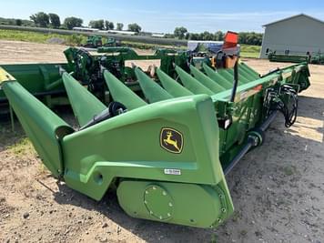 Main image John Deere C12R