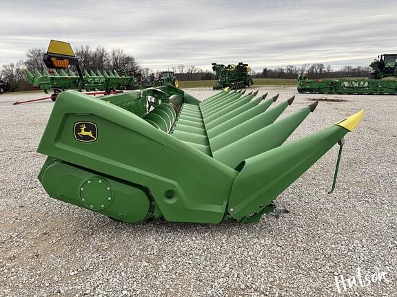 Image of John Deere C12R equipment image 1