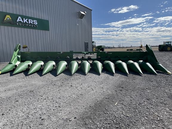 Image of John Deere C12R equipment image 1