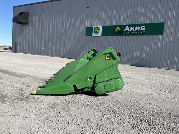 Image of John Deere C12R equipment image 3