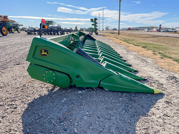 Image of John Deere C12R equipment image 3