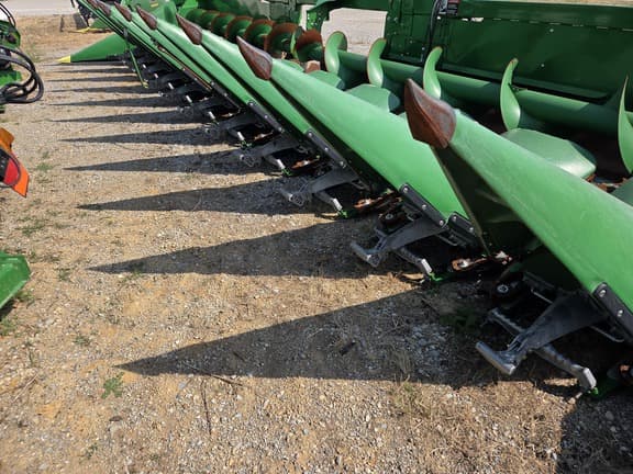 Image of John Deere C12R equipment image 1