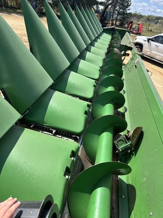 Image of John Deere C12R equipment image 3