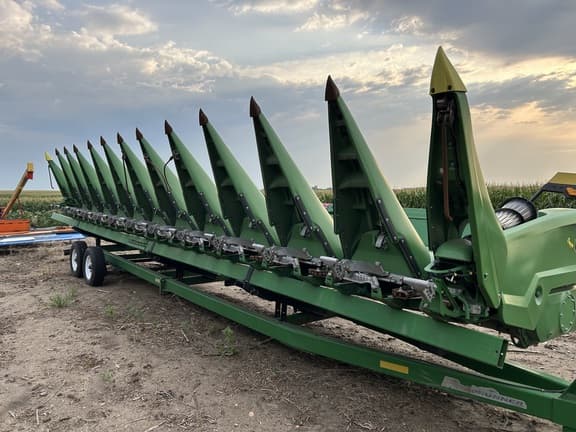 Image of John Deere C12R equipment image 2