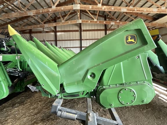 Image of John Deere C12R Primary image