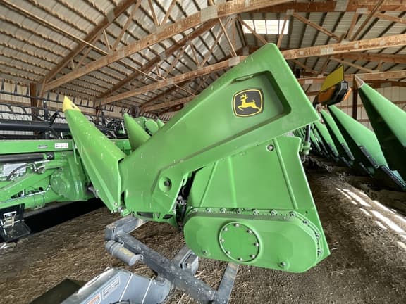 Image of John Deere C12R equipment image 2