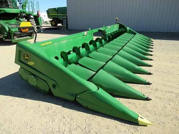 Image of John Deere C12R Primary image