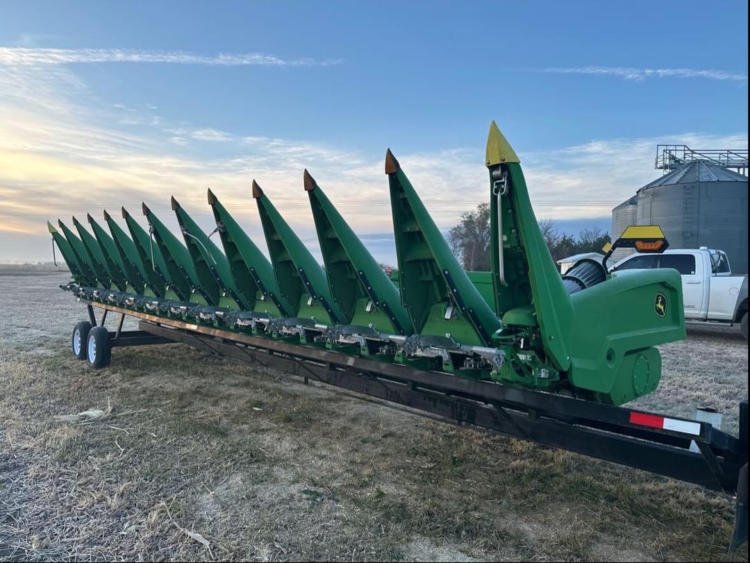 Image of John Deere C12R Image 0