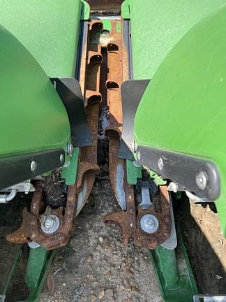 Image of John Deere C12R equipment image 4