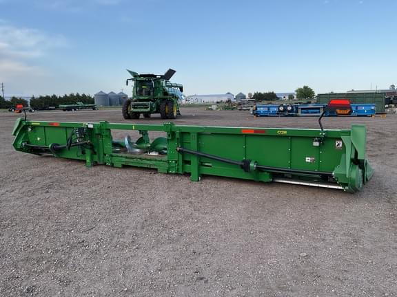Image of John Deere C12R equipment image 3