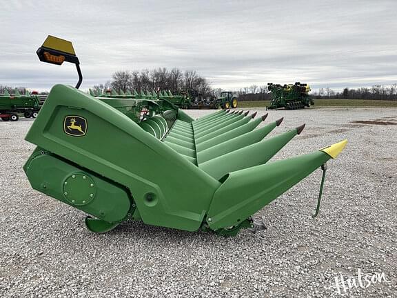 Image of John Deere C12R equipment image 1