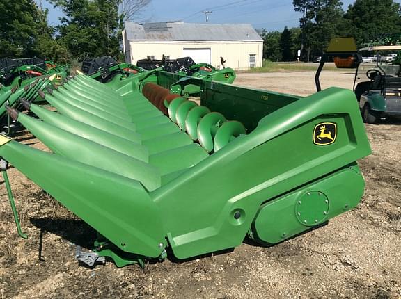 Image of John Deere C12R Primary image