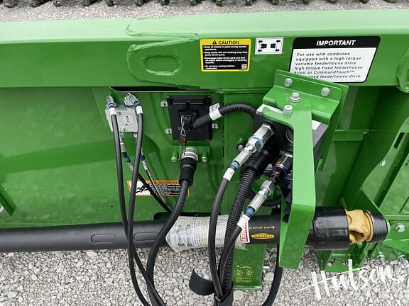 Image of John Deere C12R equipment image 3