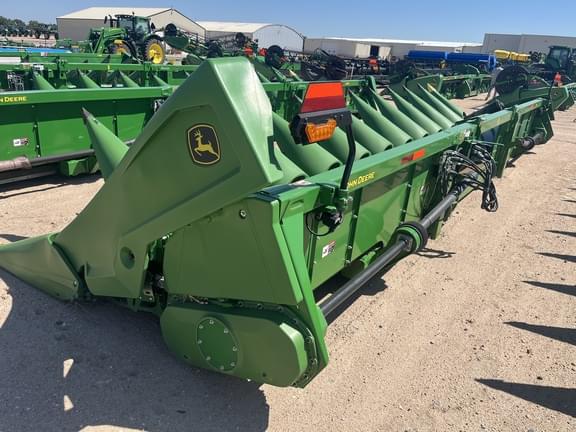 Image of John Deere C12R Primary image