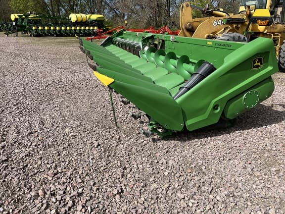 Image of John Deere C12R equipment image 2