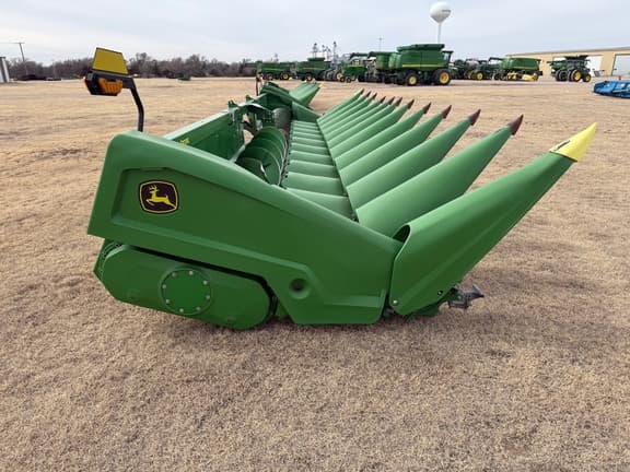 Image of John Deere C12R Primary image