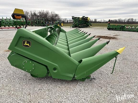 Image of John Deere C12R equipment image 3