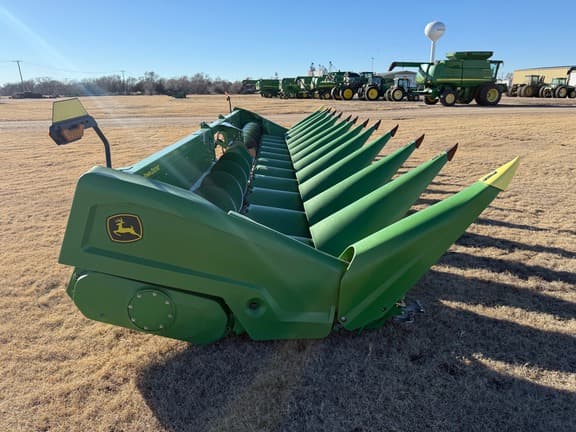 Image of John Deere C12R equipment image 3