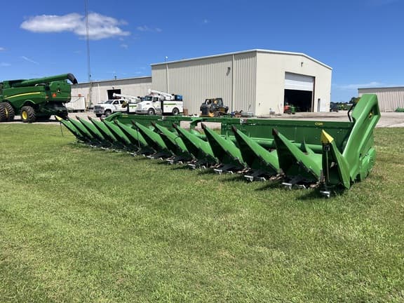 Image of John Deere C12R Primary image