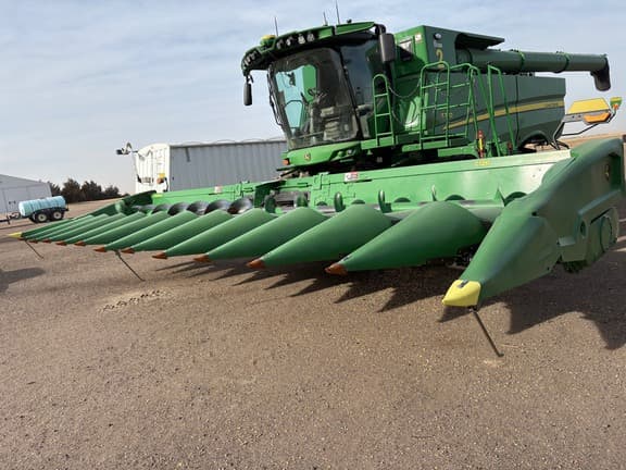 Image of John Deere C12R Image 0