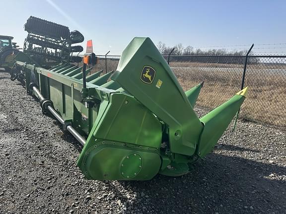 Image of John Deere C12R equipment image 1