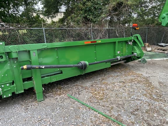 Image of John Deere C12R equipment image 3