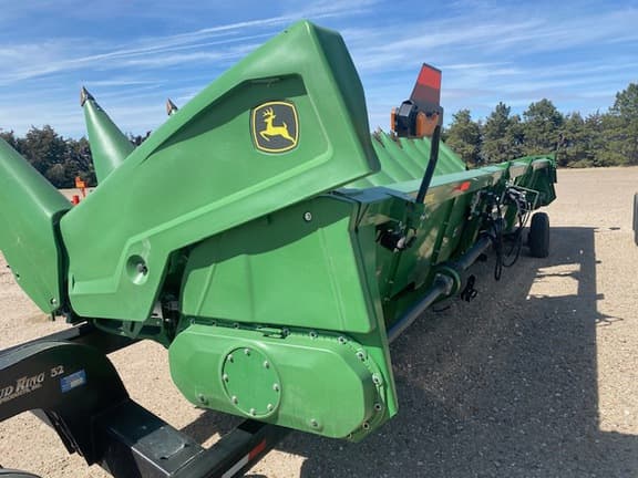 Image of John Deere C12R equipment image 3