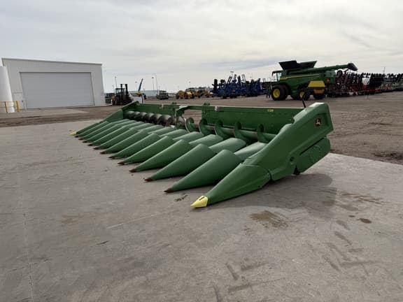 Image of John Deere C12R equipment image 2