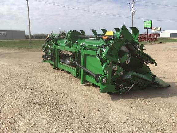 Image of John Deere C16F equipment image 3