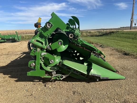 Image of John Deere C16F equipment image 4